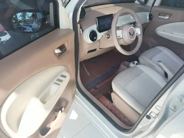 Wuling Hongguang Mini EV — Фото автомобиля 15