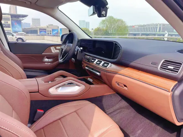 Mercedes-Benz GLE-Class — Фото автомобиля 11