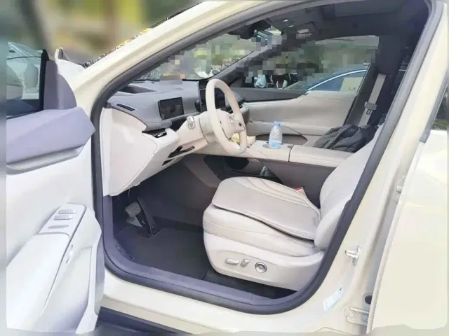 Buick Zhijing E7 — Фото автомобиля 8