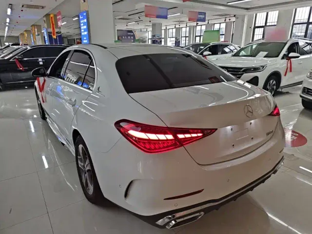 Mercedes-Benz C-Class — Фото автомобиля 4
