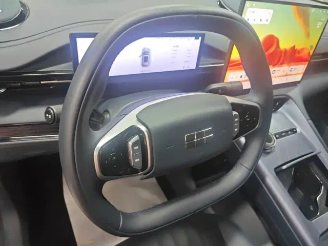 Geely Galaxy E5 — Фото автомобиля 10