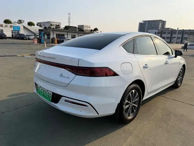 BYD Qin PLUS — Фото автомобиля 5
