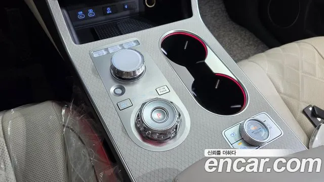 Genesis GV80 — Фото автомобиля 9