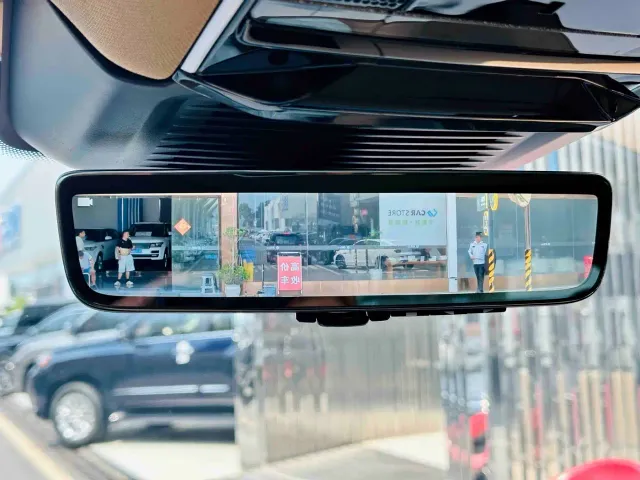 Land Rover Range Rover — Фото автомобиля 13
