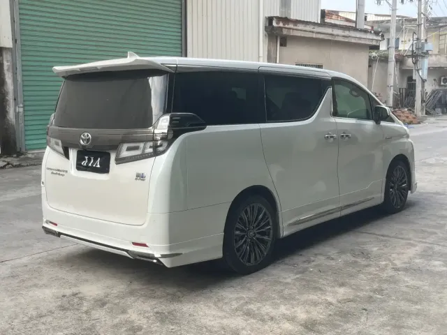 Toyota Vellfire — Фото автомобиля 6