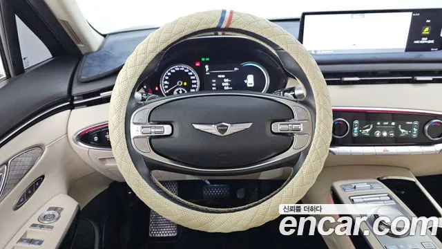 Genesis GV70 — Фото автомобиля 13