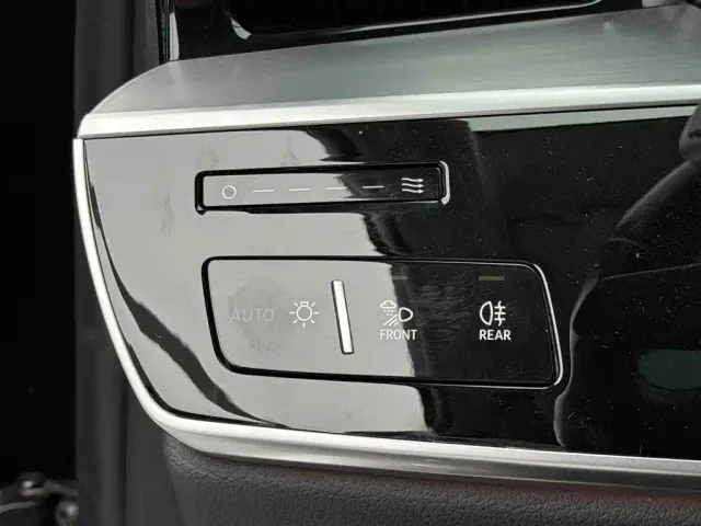 Audi A8 — Фото автомобиля 16
