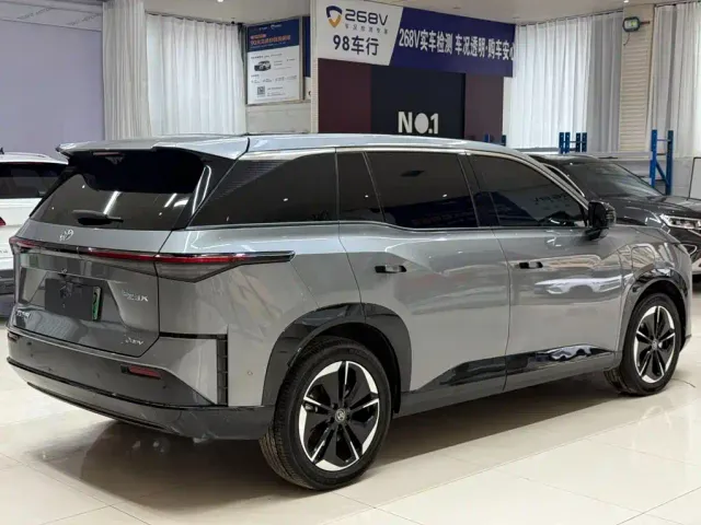 Toyota BoZhi 3X — Фото автомобиля 4