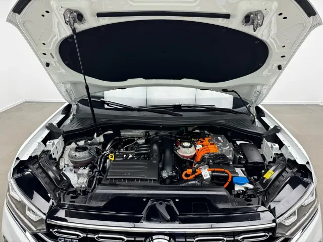 Volkswagen Tayron GTE Plug-in Hybrid — Фото автомобиля 15