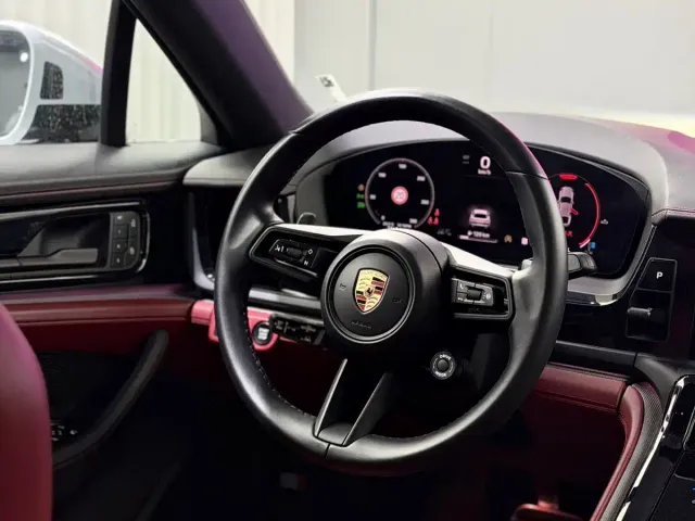 Porsche Panamera — Фото автомобиля 14