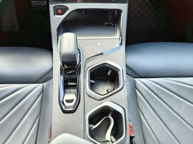 Geely Boyue L — Фото автомобиля 13