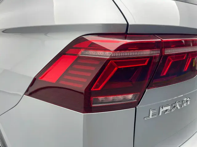 Volkswagen Tiguan L — Фото автомобиля 9