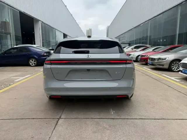 Nio ET5 Touring — Фото автомобиля 9
