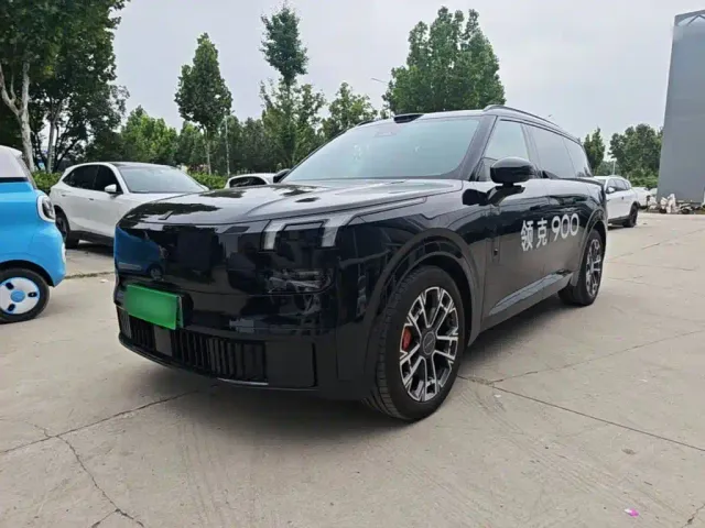 Фотография автомобиля — Lynk & Co 900