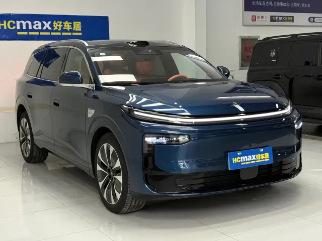 Dongfeng E8 M8 — Фото автомобиля 3
