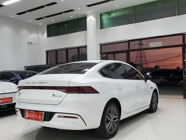 BYD Qin PLUS — Фото автомобиля 11