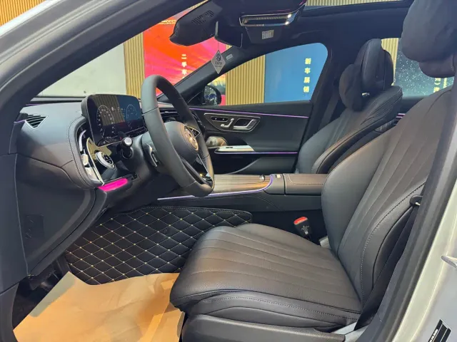 Mercedes-Benz E-Class — Фото автомобиля 11