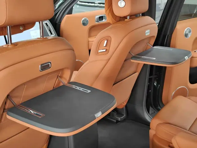Li Auto L9 — Фото автомобиля 14