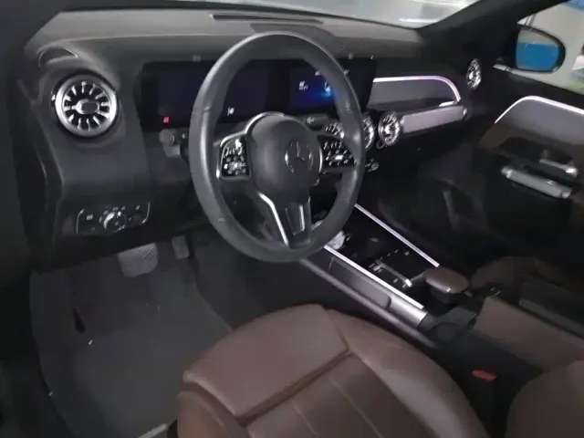Mercedes-Benz GLB-Class — Фото автомобиля 12