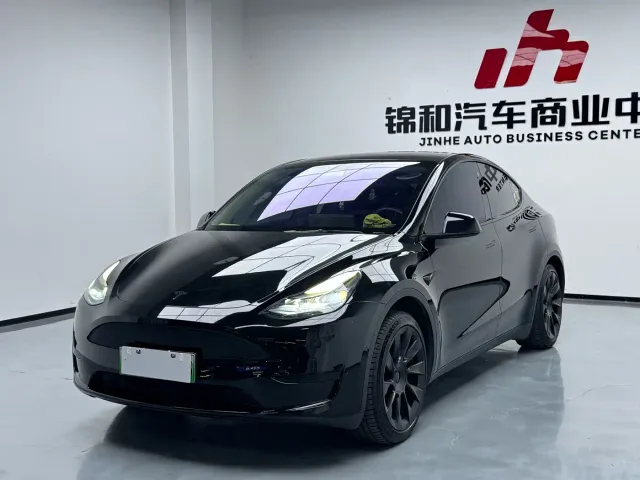 Фотография автомобиля — Tesla Model Y