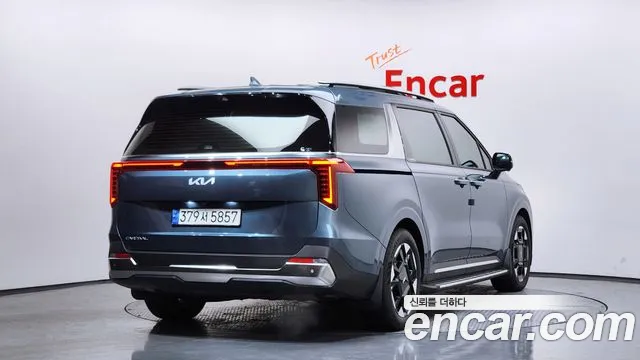 Kia Canival Новый Carnival 4 поколение Бензин 9 мест Signature — Фото автомобиля 2