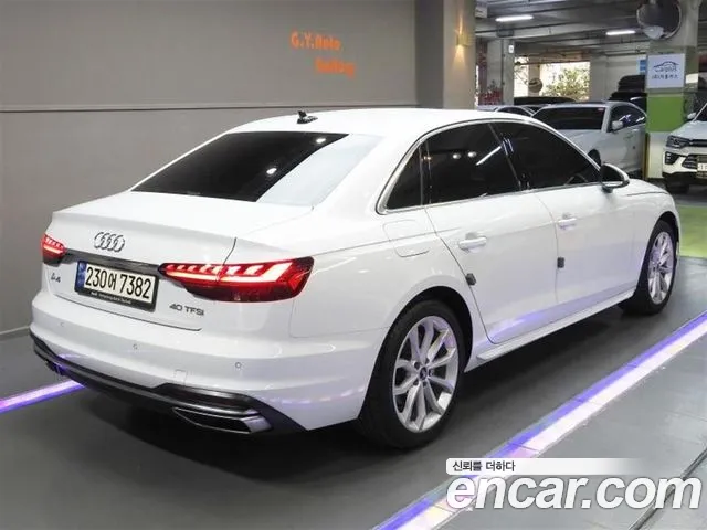 Audi A4 — Фото автомобиля 3