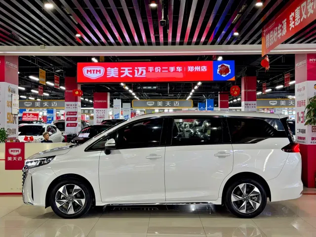 GAC Trumpchi M6 — Фото автомобиля 5