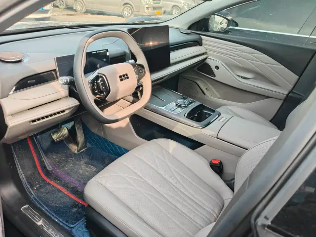 Geely Galaxy Xingyao 8 — Фото автомобиля 7