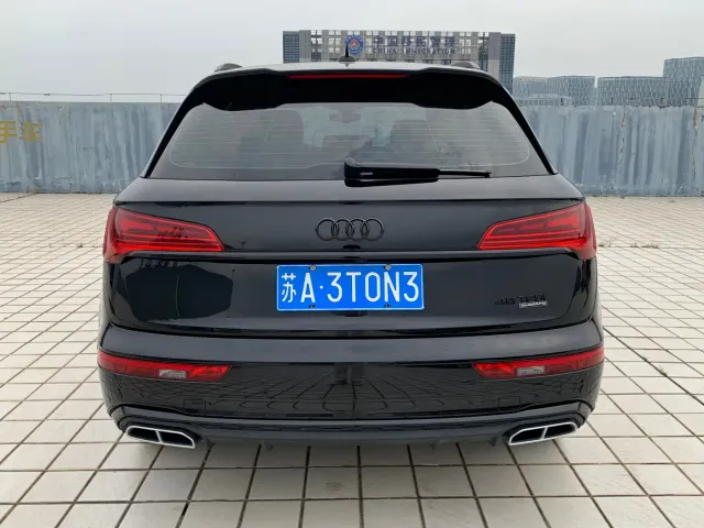 Audi Q5L — Фото автомобиля 5