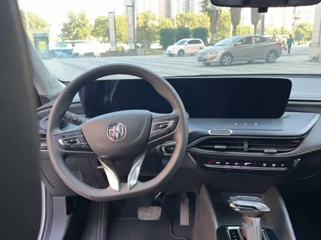Buick Verano — Фото автомобиля 14