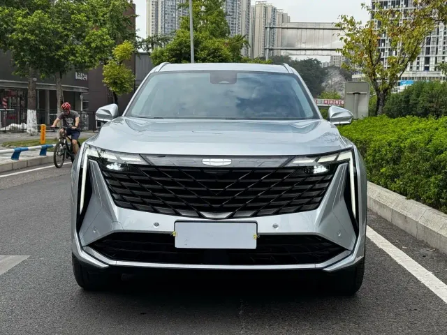Geely Boyue L — Фото автомобиля 2