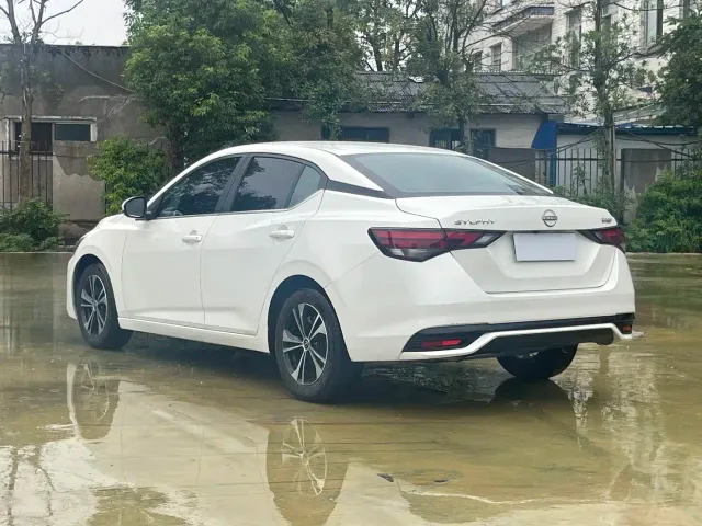 Nissan Sylphy — Фото автомобиля 9