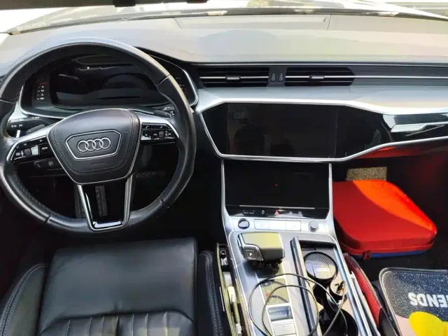 Audi A6L — Фото автомобиля 12