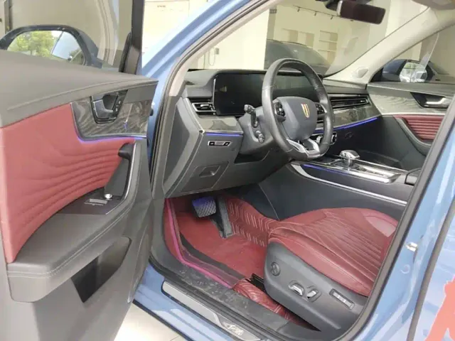 Hongqi HS5 — Фото автомобиля 15