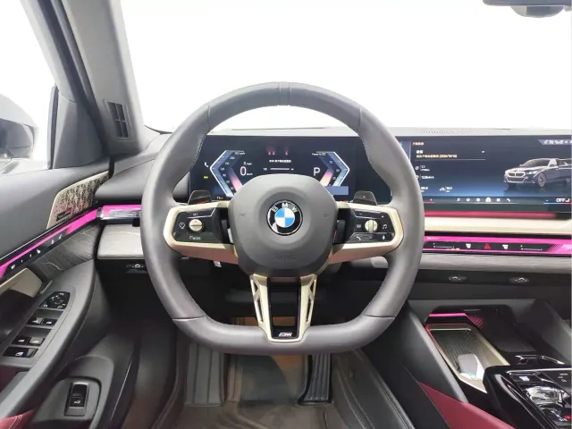 BMW 5 Series — Фото автомобиля 6