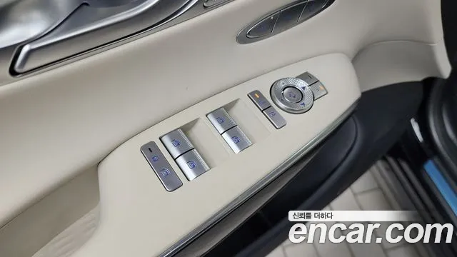Genesis GV70 2.5T Бензин 2WD — Фото автомобиля 28