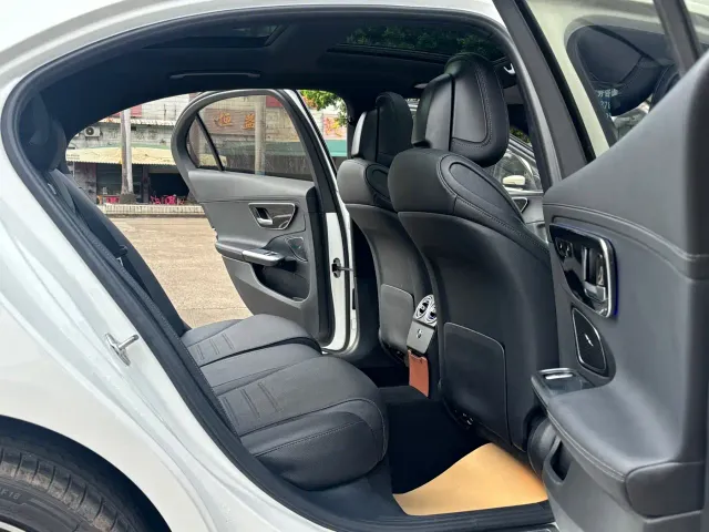 Mercedes-Benz C-Class — Фото автомобиля 9