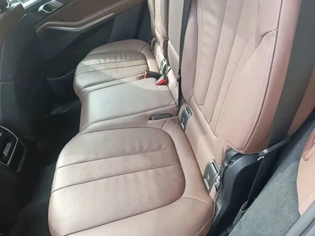 BMW X7 — Фото автомобиля 16