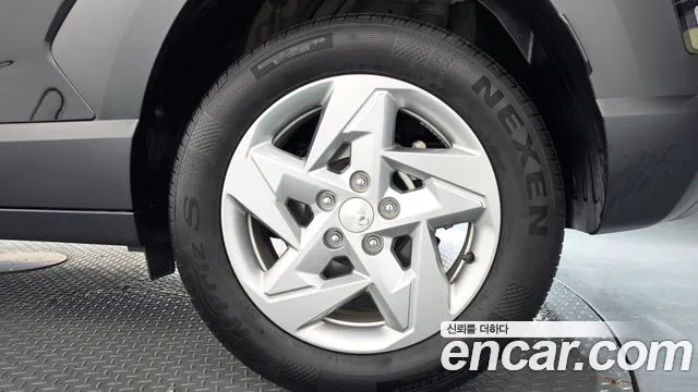 Hyundai Kona Kona (SX2) Бензин 1.6 турбо 2WD — Фото автомобиля 19