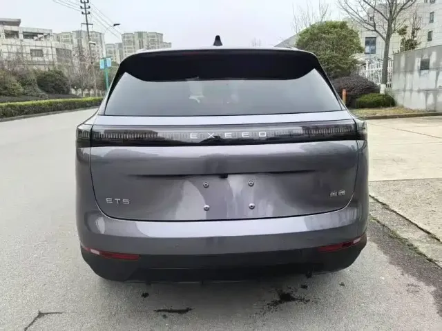 Exeed Starway E05 — Фото автомобиля 3