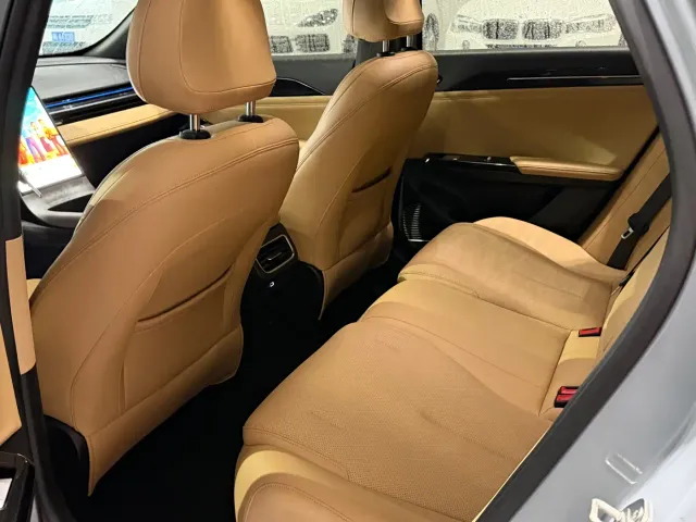 Geely Galaxy L6 — Фото автомобиля 7