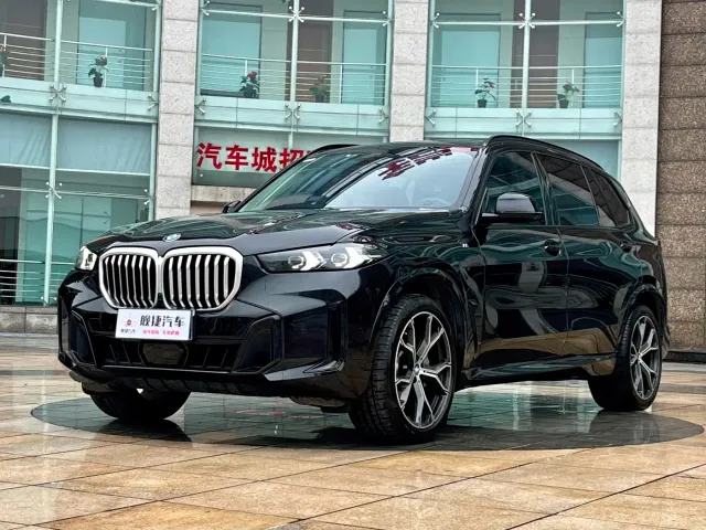 Фотография автомобиля — BMW X5