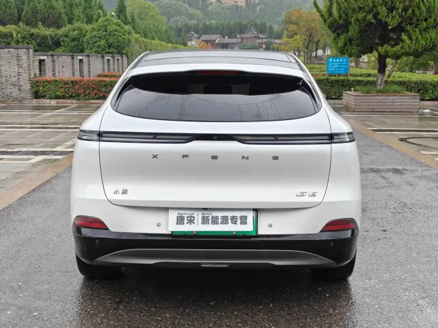 Xpeng G6 — Фото автомобиля 7