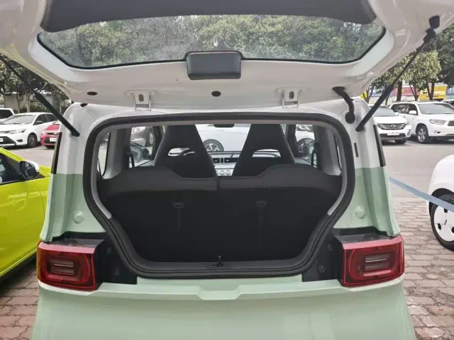Wuling Hongguang Mini EV — Фото автомобиля 18