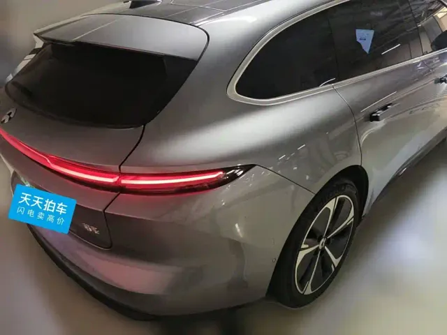Nio ET5 Touring — Фото автомобиля 2