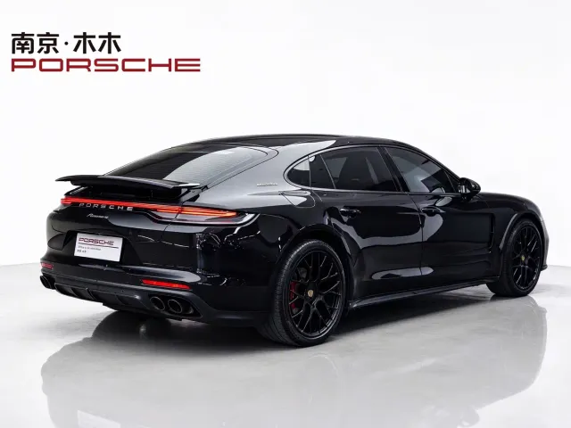 Porsche Panamera — Фото автомобиля 3