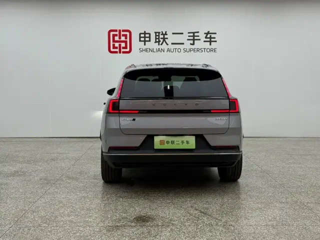 Volvo XC70 Plug-in Hybrid — Фото автомобиля 2