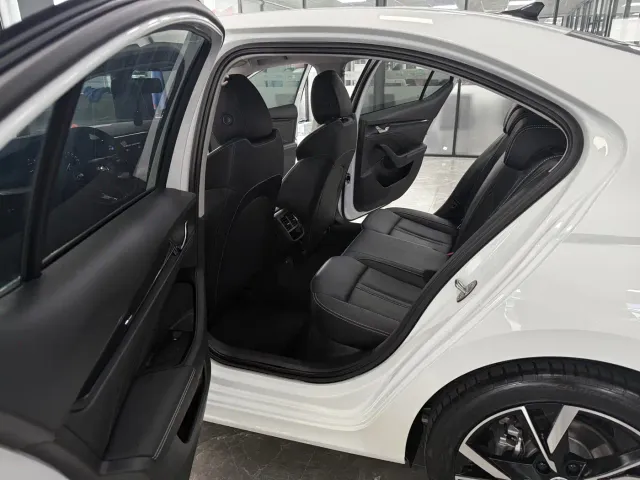 Skoda Octavia — Фото автомобиля 8