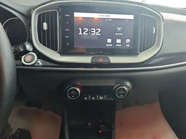 Kia KX1 — Фото автомобиля 5