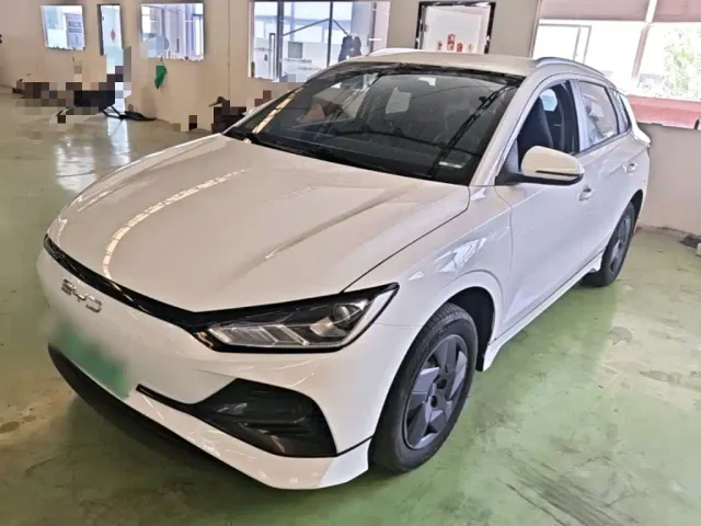 Фотография автомобиля — BYD e2